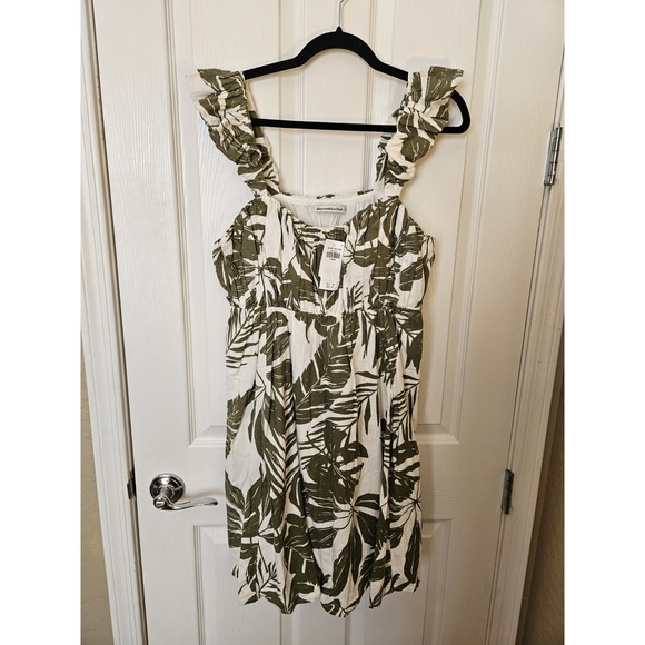 Abercrombie & Fitch Dresses & Skirts - NWT Abercrombie & Fitch Tropical Leaf Print Pockets Babydoll Lined Mini Dress XL